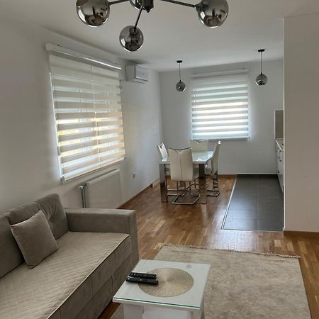Apartman Vrbas 1 + Podzemna Garaza Banja Luka Exterior photo
